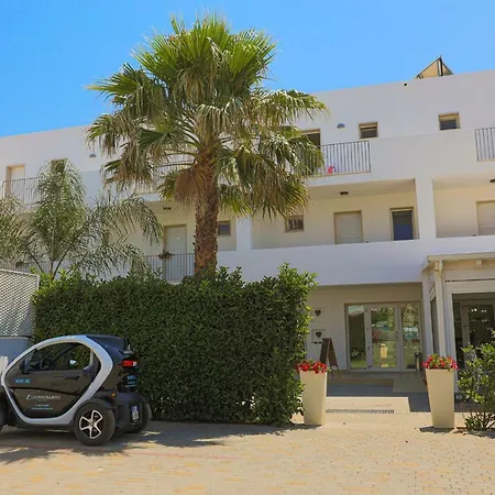 Donnosanto Apartahotel
