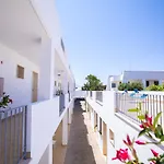 Ξενοδοχείο με διαμερίσματα Donnosanto Torre Santa Sabina