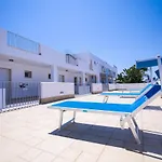 Donnosanto 4* Torre Santa Sabina